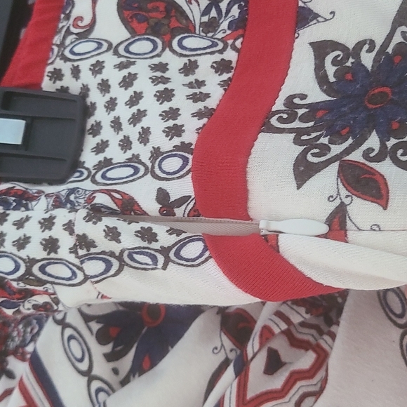 Dress - Picture 4 of 6